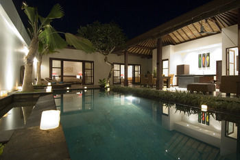 Ellora Villas