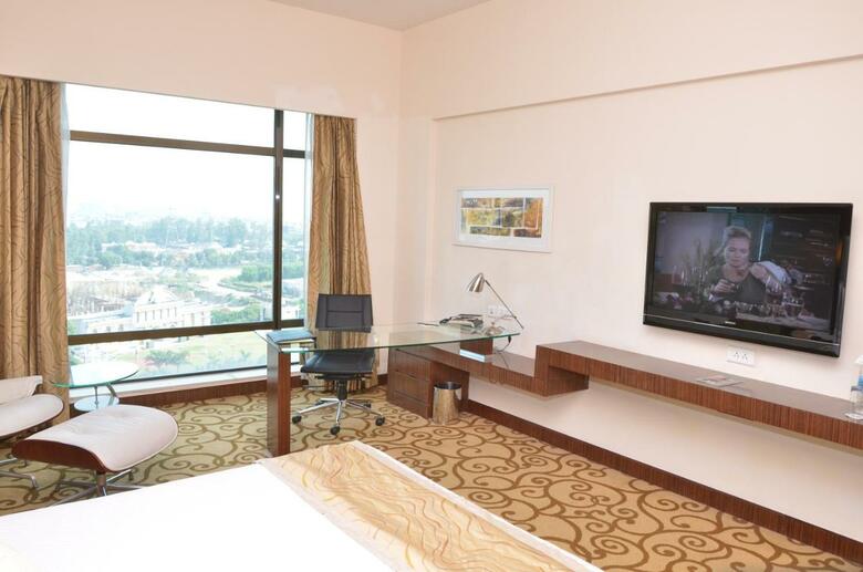 Hotel Country Inn & Suites By Radisson, Sahibabad