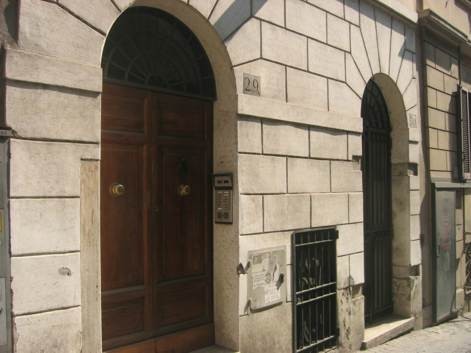 Residencia Daisy Apartments
