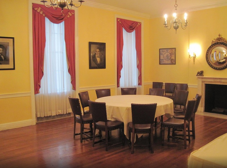 3 West Club Hotel