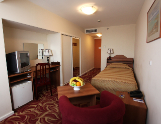 Ani Plaza Hotel