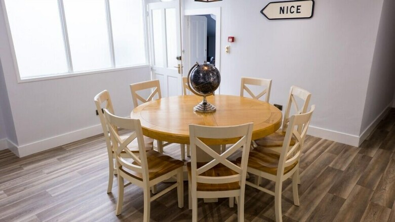 Hotel Invernairne Guest House