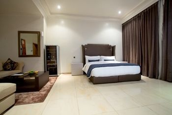 Hotel Victoria Crown Plaza