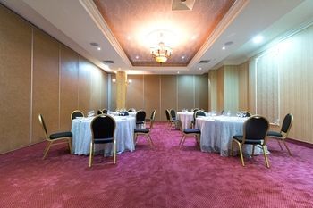 Hotel Victoria Crown Plaza