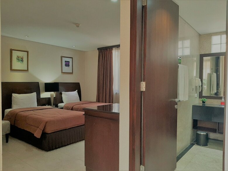 The Palais Hotel Dago