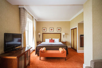 Hotel Troon Marine