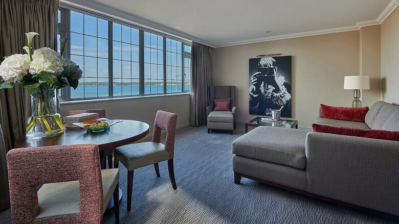 Grand Jersey Hotel & Spa