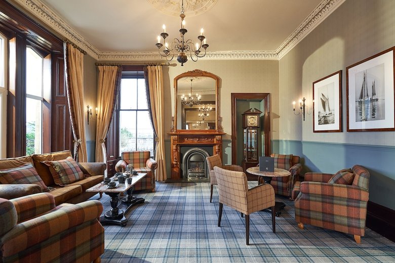 Hotel Oban Bay