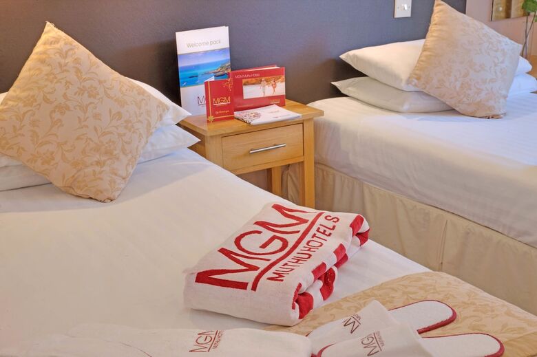 Muthu Queens Hotel