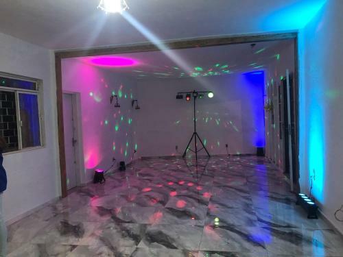 Casa Grande Com Piscina