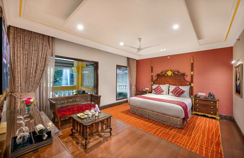 Hotel Mayfair Lagoon