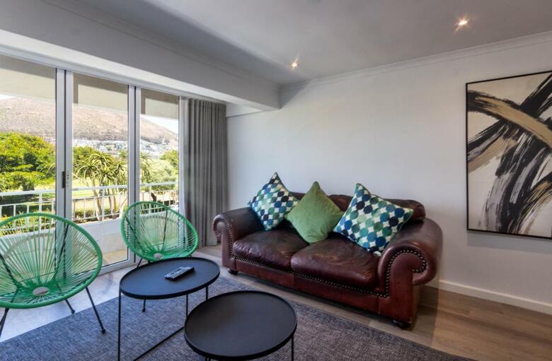Hotel Mouille Point Village