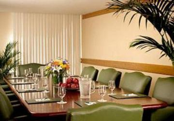 Hotel Courtyard By Marriott Long Beach
