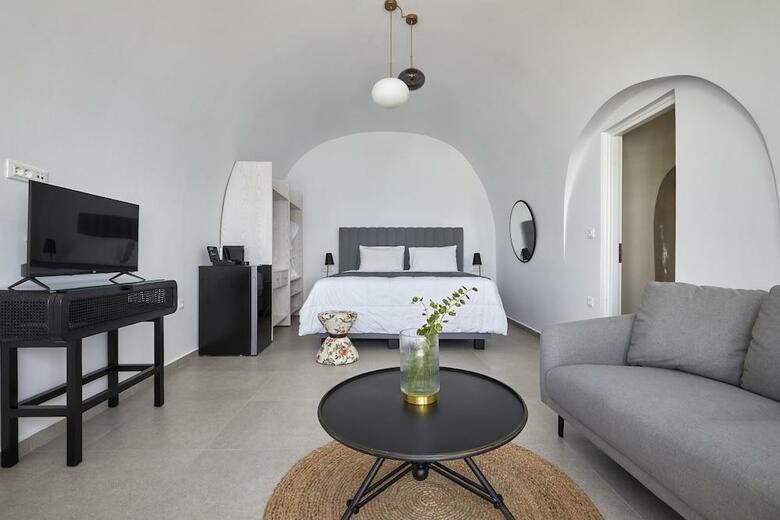Hotel Petit Palace