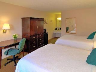 Hotel Econo Lodge Inn & Suites At Ft. Benning