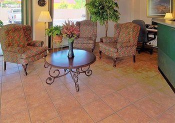 Hotel Econo Lodge Inn & Suites At Ft. Benning
