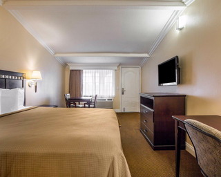 Hotel Rodeway Inn Near Legoland
