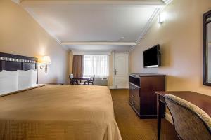 Hotel Rodeway Inn Near Legoland
