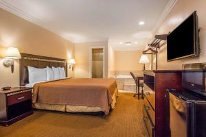 Hotel Rodeway Inn Near Legoland