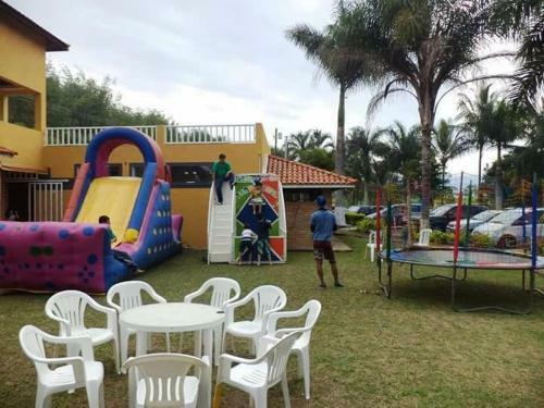 Bed & Breakfast Pousada Clube Farol Do Vale