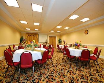 Hotel Comfort Inn & Suites