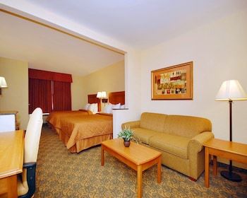 Hotel Comfort Inn & Suites