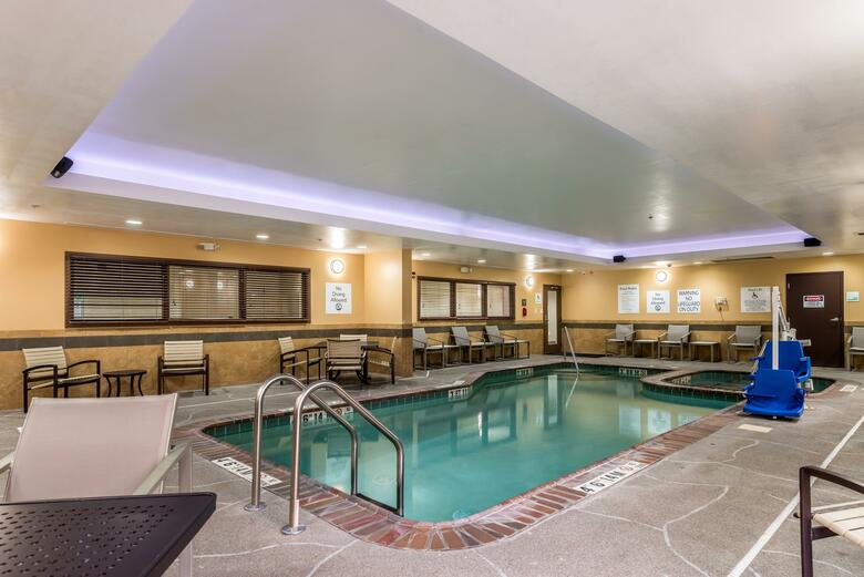 Hotel Comfort Suites City Centre