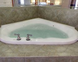 Hotel Comfort Suites Airport