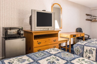Hotel Rodeway Inn Amish Country
