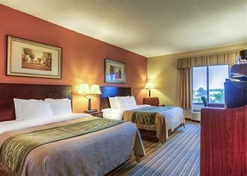 Hotel Comfort Inn & Suites