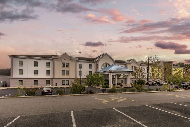 Hotel Comfort Suites Ocean City West