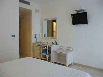 Hotel Elaia Garden