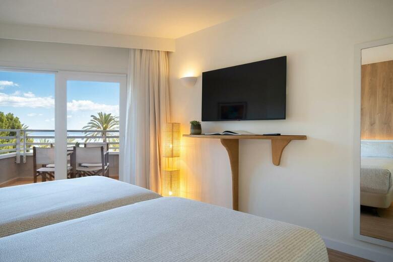 Hotel Innside By Meli� Wave Calvi�