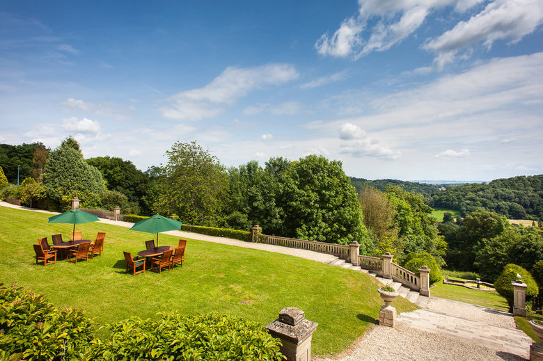 Barcelo Combe Grove Manor Hotel