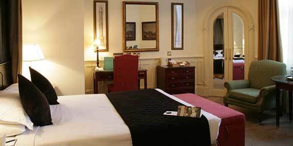 Hotel Macdonald Burlington