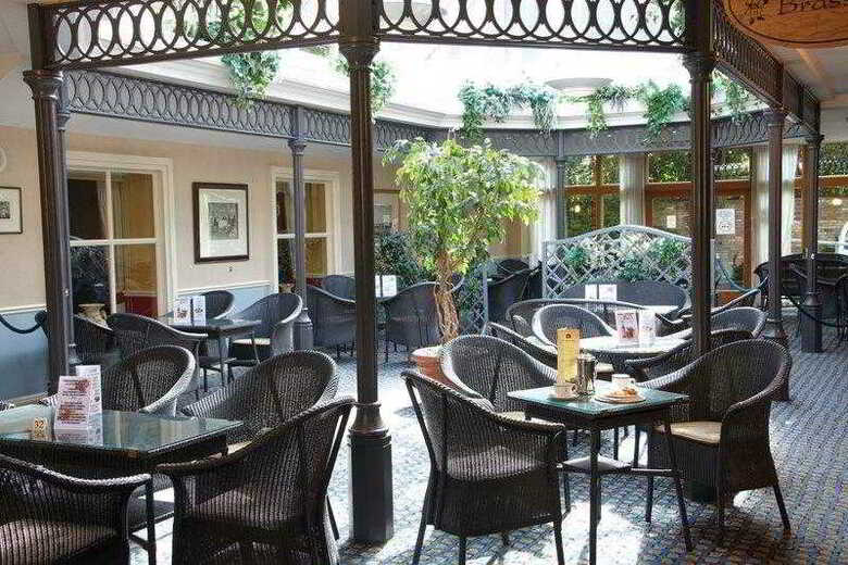 Hotel Gonville