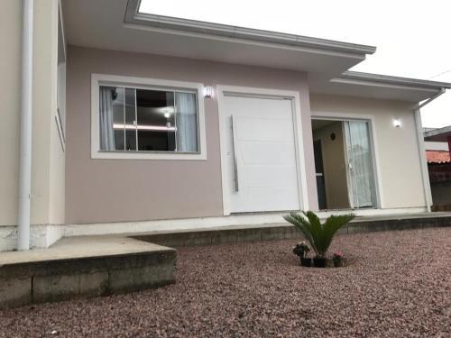 Casa Em Governador Celso Ramos-sc