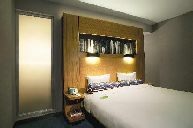 Hotel Aloft Brussels Schuman