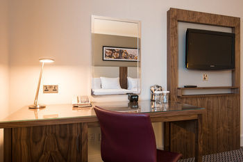 Hilton Edinburgh Airport Hotel