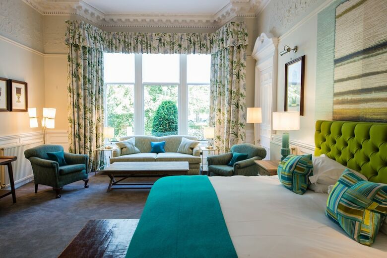 Hotel One Devonshire Gardens