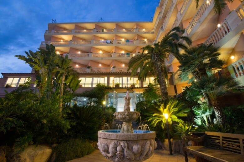 Hotel Alba Seleqtta