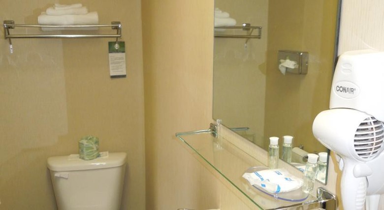 Hotel Rodeway Inn Macarthur Airport