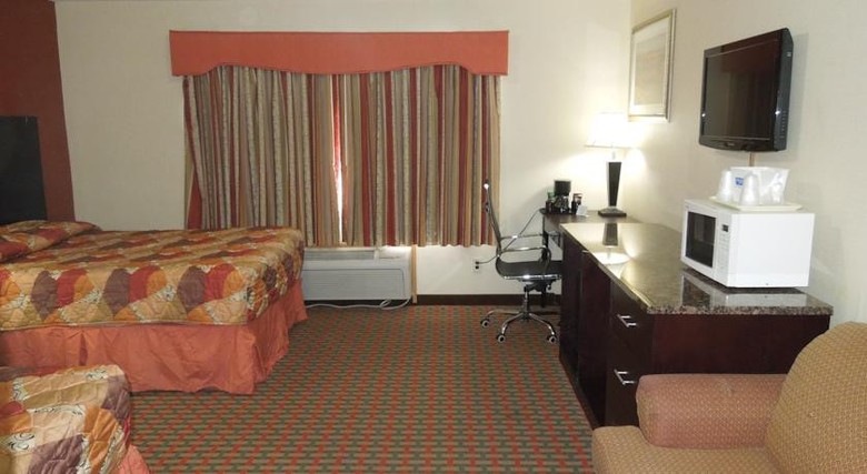 Hotel Rodeway Inn Macarthur Airport