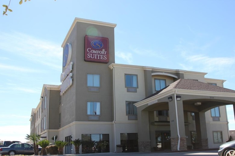 Hotel Comfort Suites North Ih 35