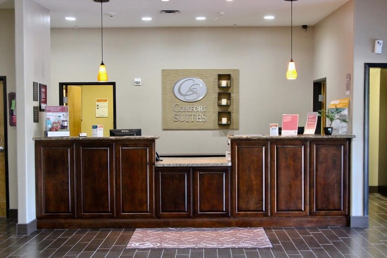 Hotel Comfort Suites North Ih 35