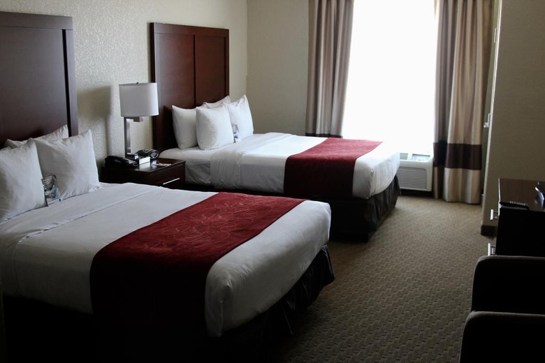Hotel Comfort Suites North Ih 35