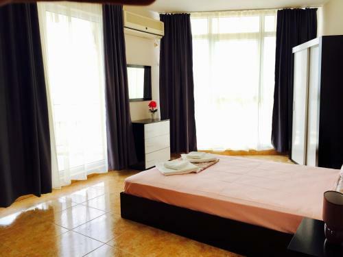 Psb Deluxe Apartments Aheloy