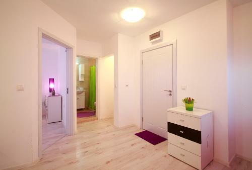 Apartamento Minismart Complex Rainbow Garden And Jacuzzi