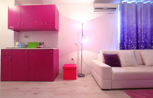 Apartamento Minismart Complex Rainbow Garden And Jacuzzi