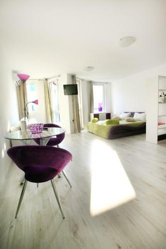 Apartamento Minismart Complex Rainbow Garden And Jacuzzi